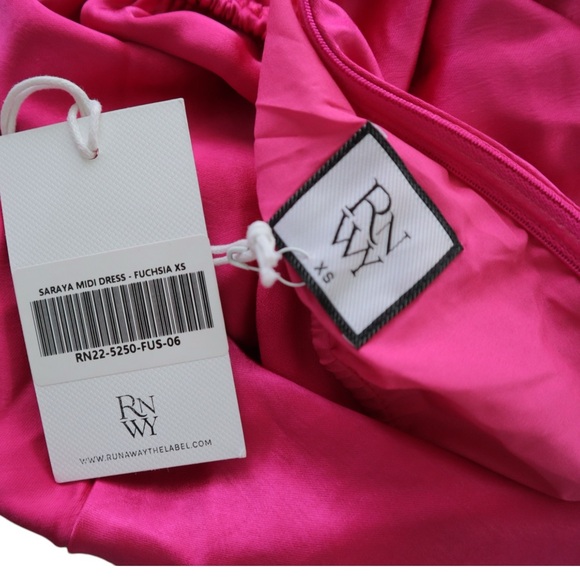 Runaway The Label Saraya cut out Dress XS Women’s Barbiecore Midi Fuschia NWT - Picture 7 of 7